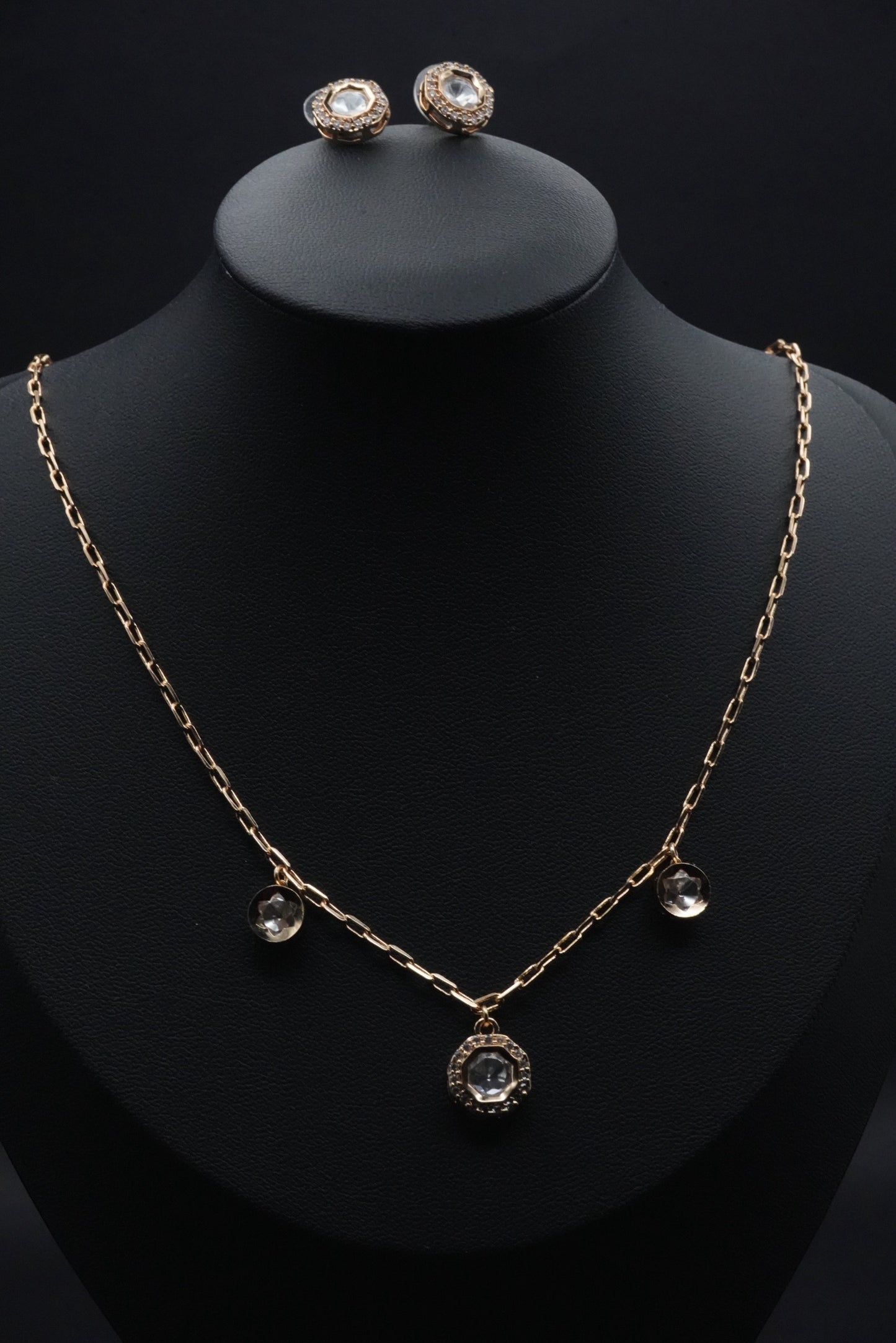 Elegant Crystal Pendant Necklace and Stud Earrings Set
