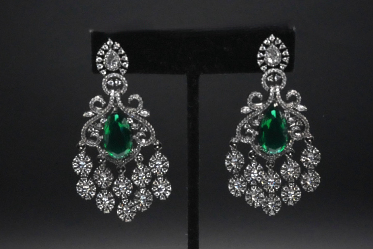 Majestic Emerald Teardrop Chandelier Earrings