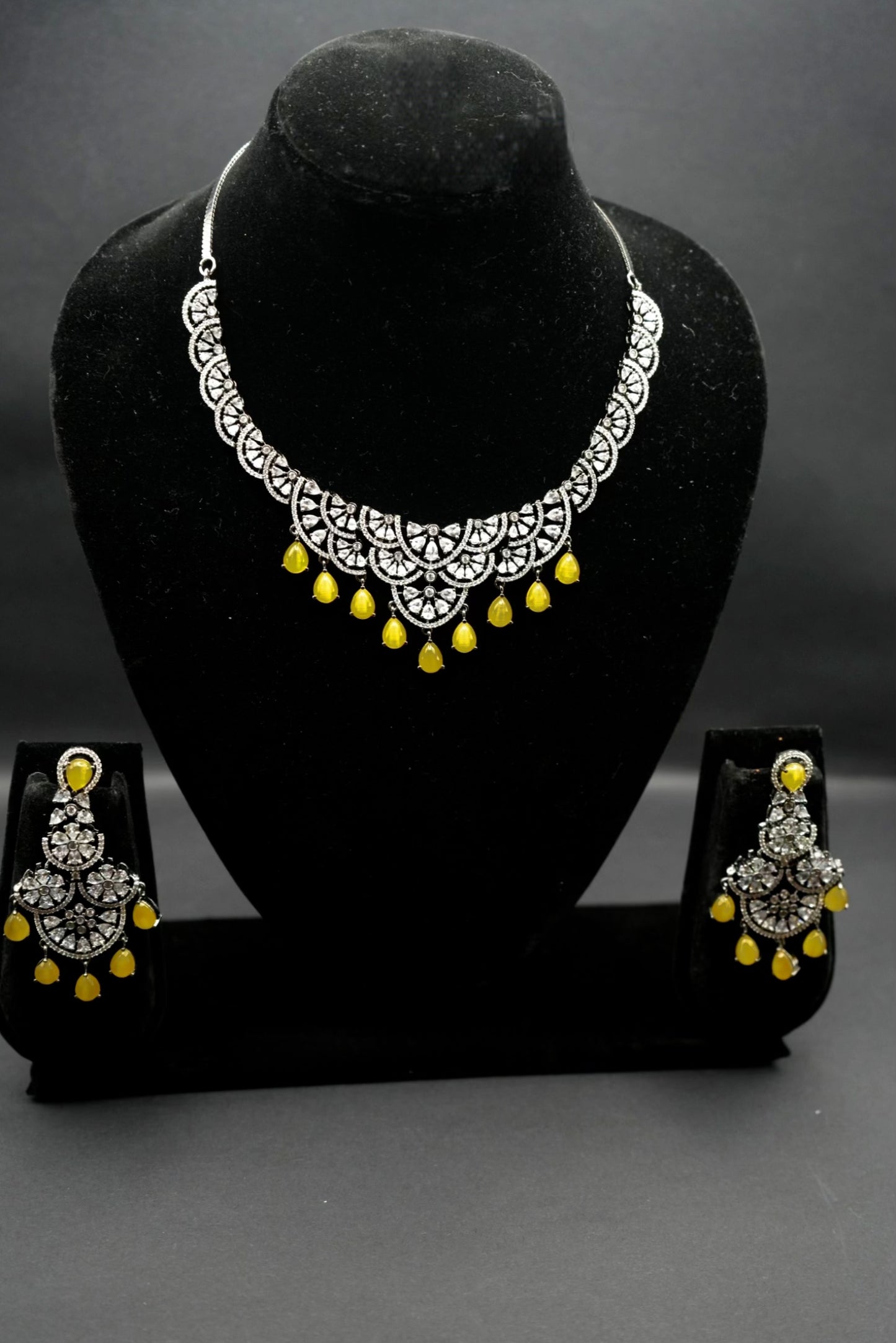 Exquisite Crystal and yellow Droplet Necklace with Earrings