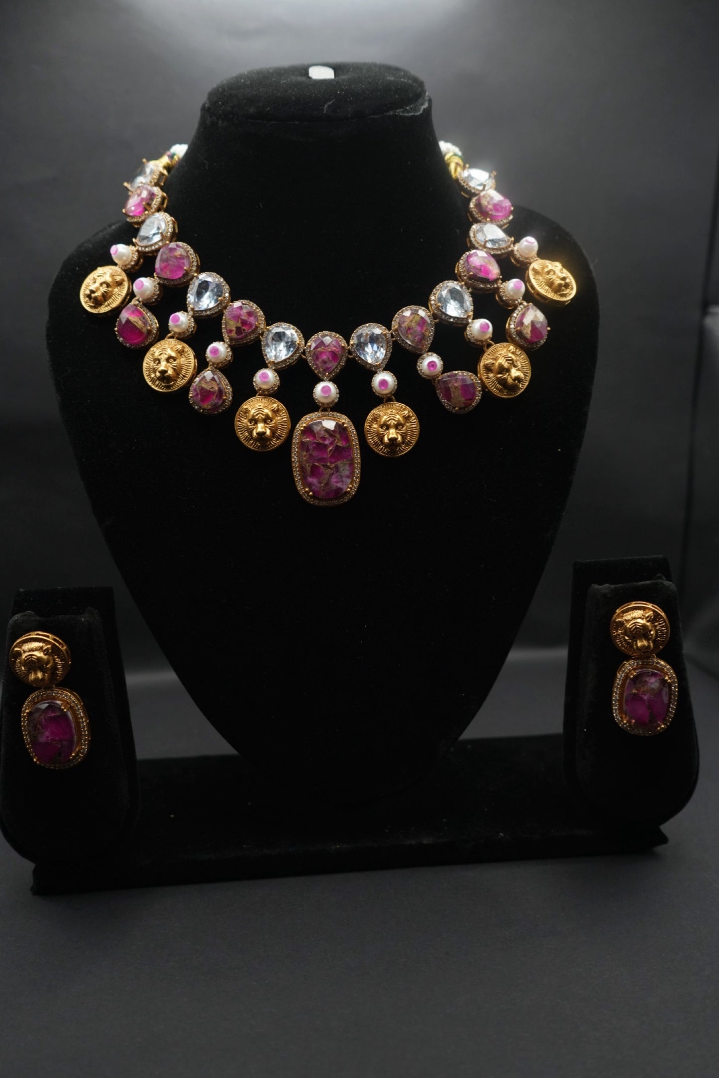 Regal Radiance: Gemstone and Lion Motif Necklace & Earring Set