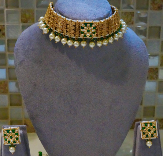 Ornate Emerald and Pearl Choker Set