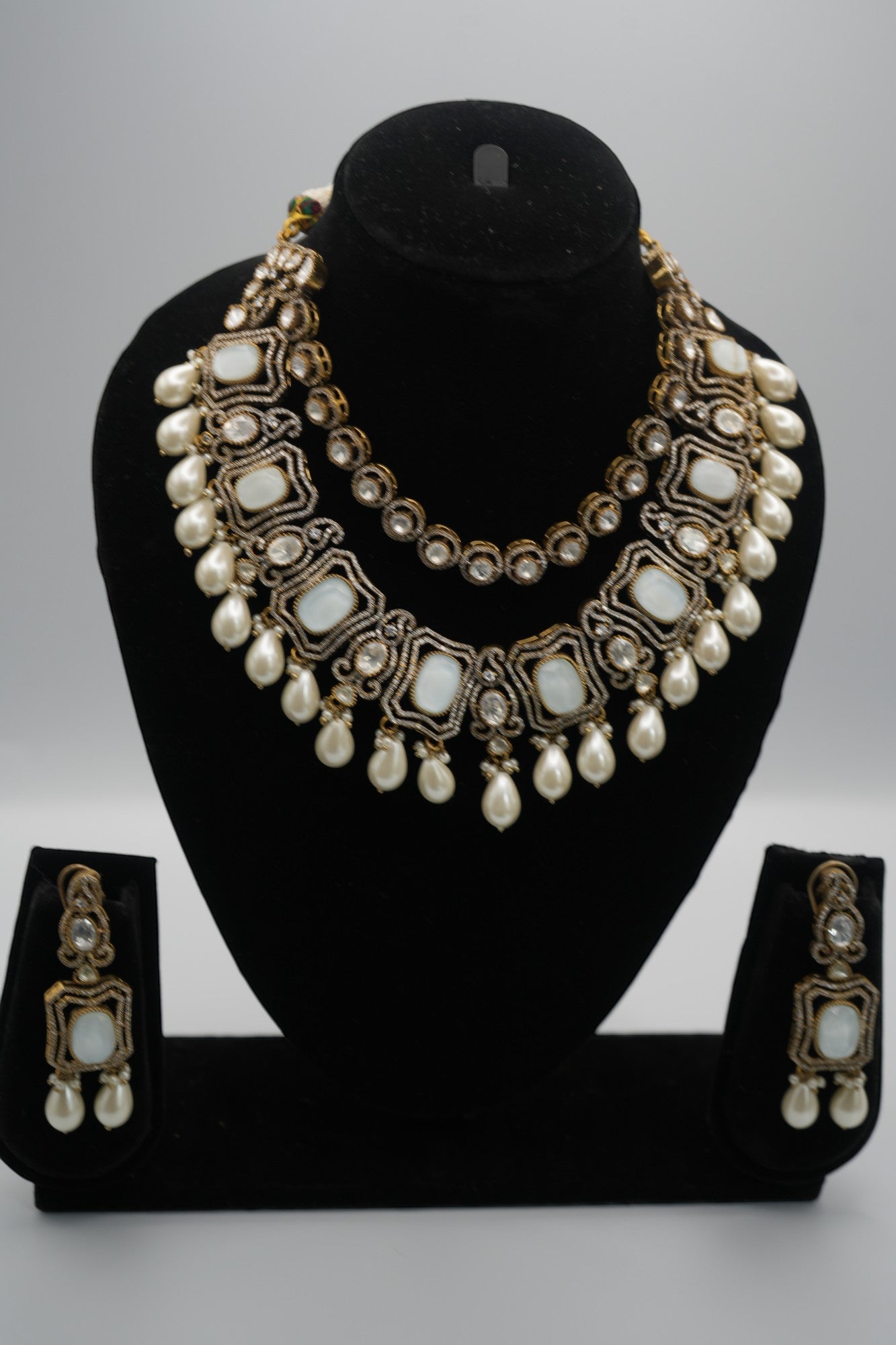 Lumina Layers: Polki Kundan, Mirror, and Pearl Necklace & Earring Set
