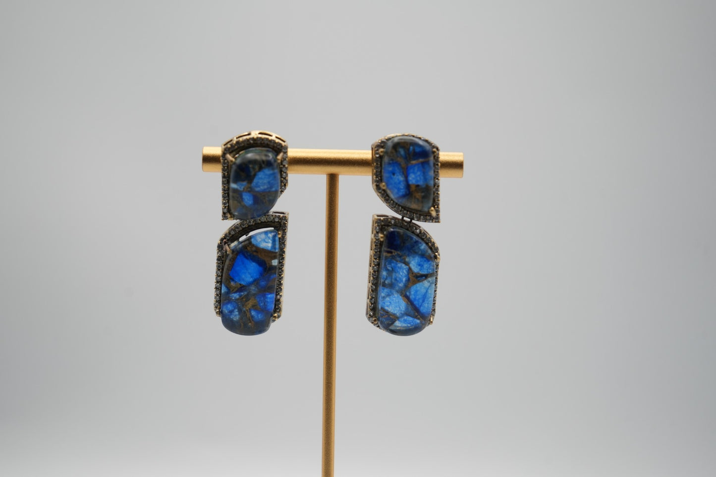 Azure Depths: Labradorite Drop Earrings