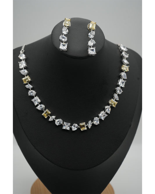 Dazzling Geometric Necklace Set