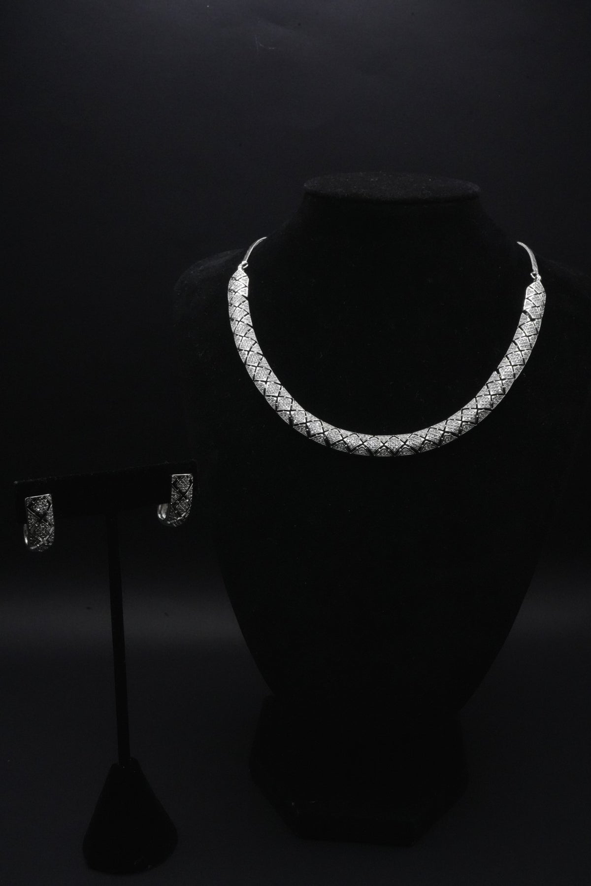 Sleek Argentum white Crystals Simulant Necklace and Earrings Set