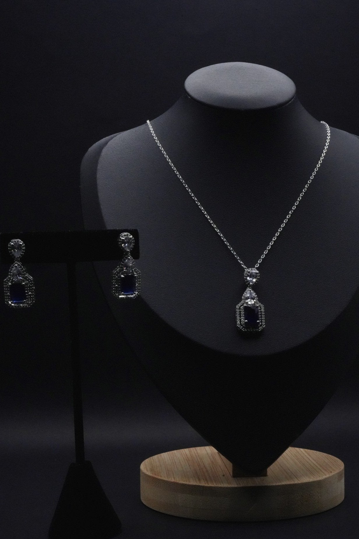 Elegant Silver coated Necklace and Earring Set with Sapphire Blue Gemstones