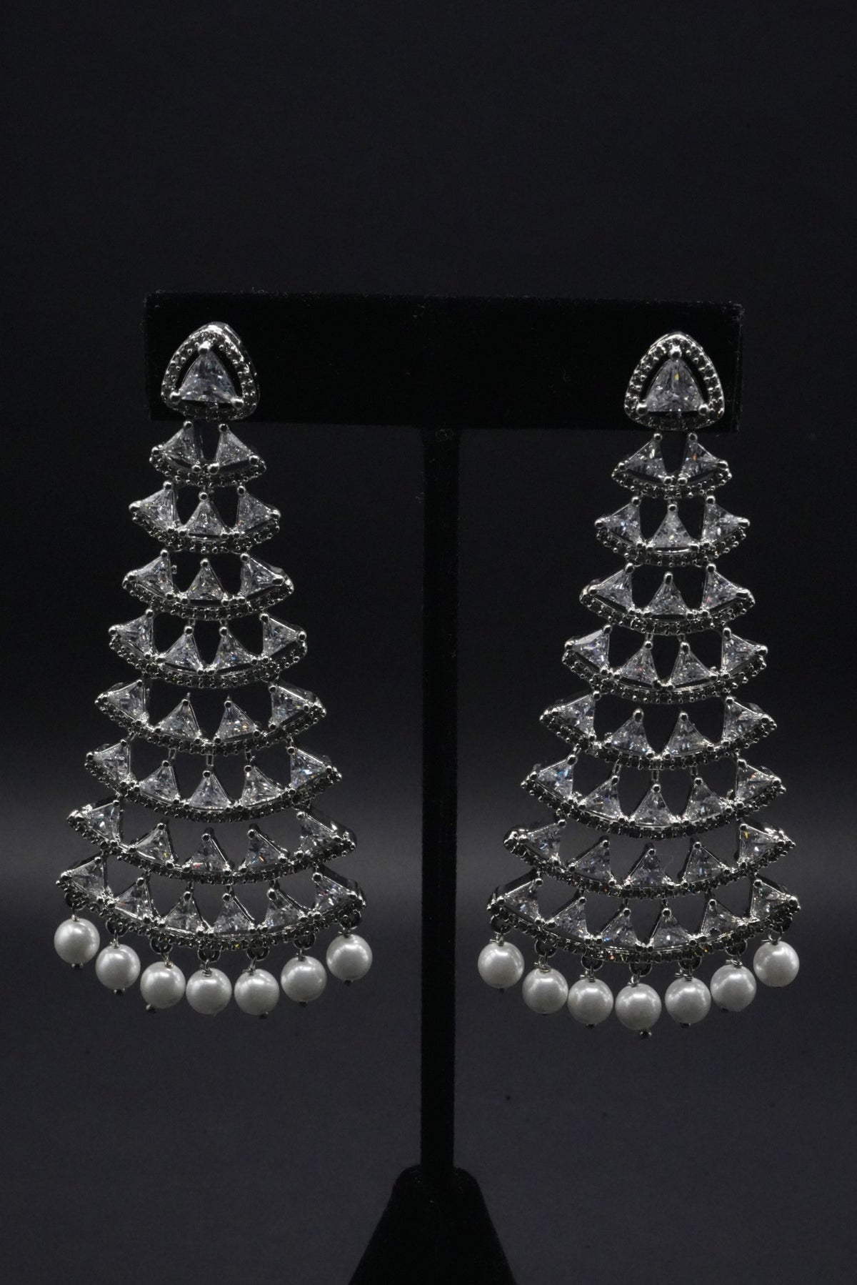 Geometric Glamour Tiered Earrings with Pearl Accents