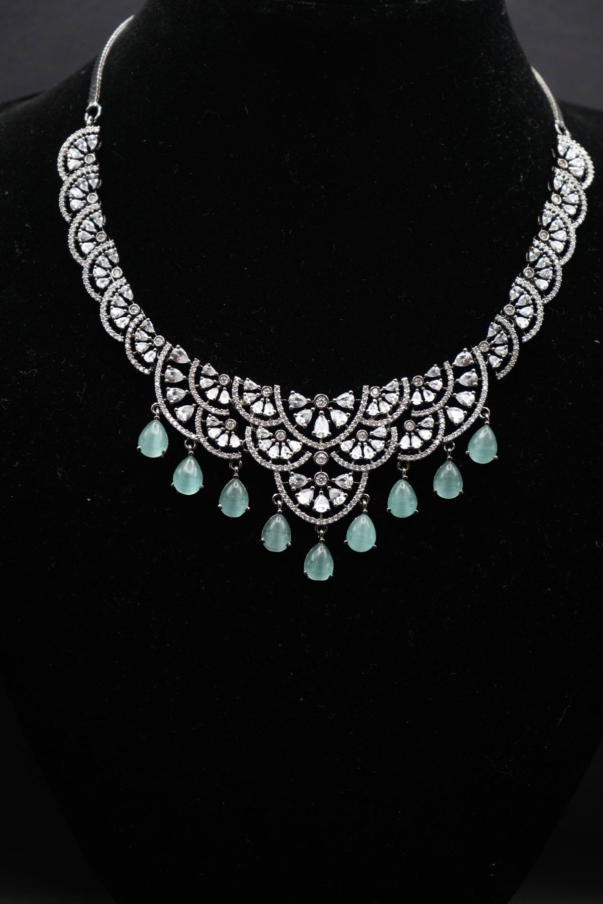 Exquisite Crystal and Aqua Droplet Necklace with Earrings