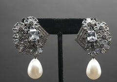 Elegant Crystal and Pearl Drop Earrings