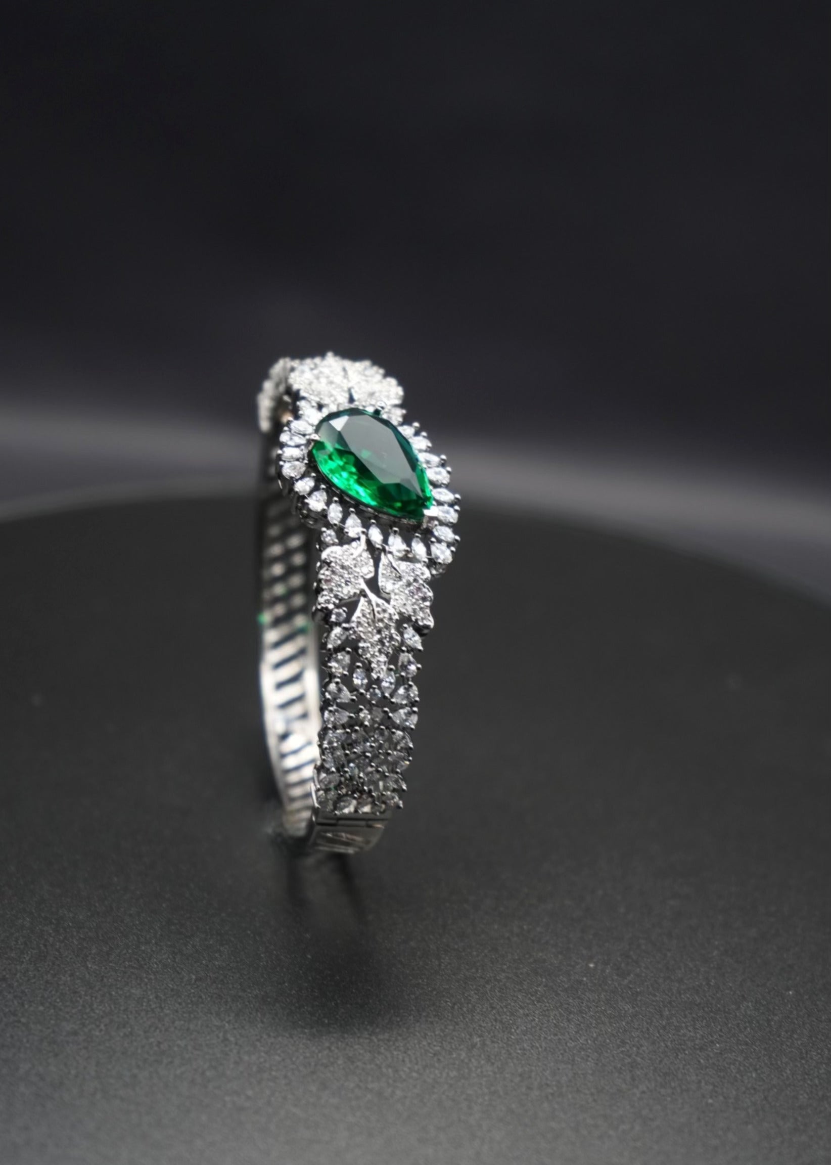 Emerald Elegance: Zircon and Crystal Bangle Bracelet