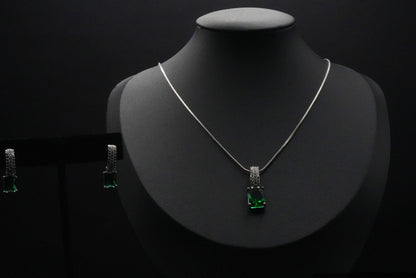 Green Emerald Radiance Jewelry Set