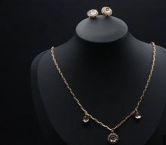 Stunning Delicate Gold chain Necklace with clear stone crystal