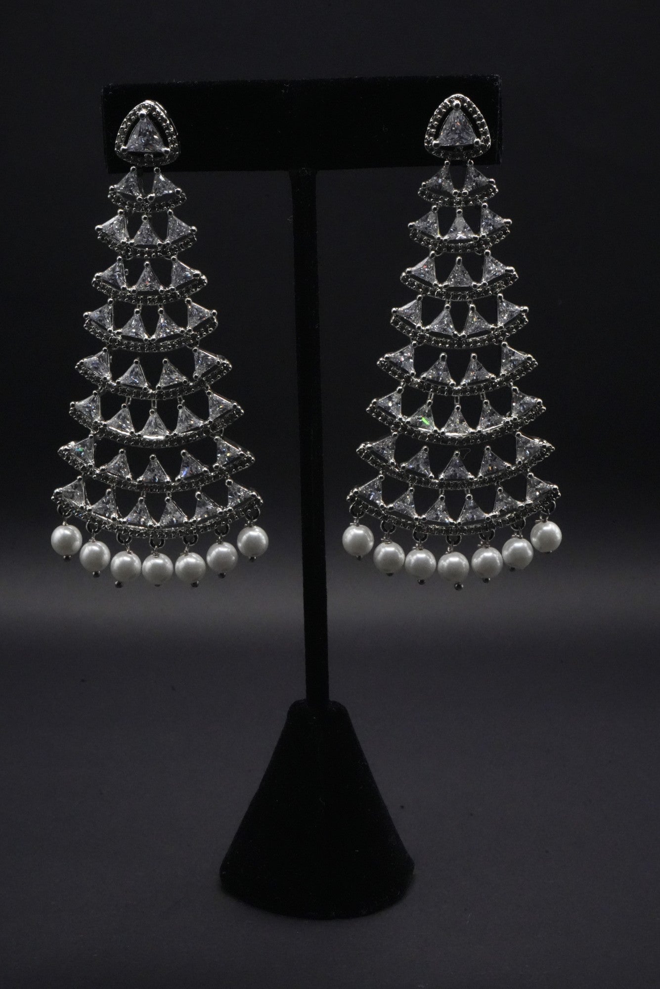 Geometric Glamour Tiered Earrings with Pearl Accents