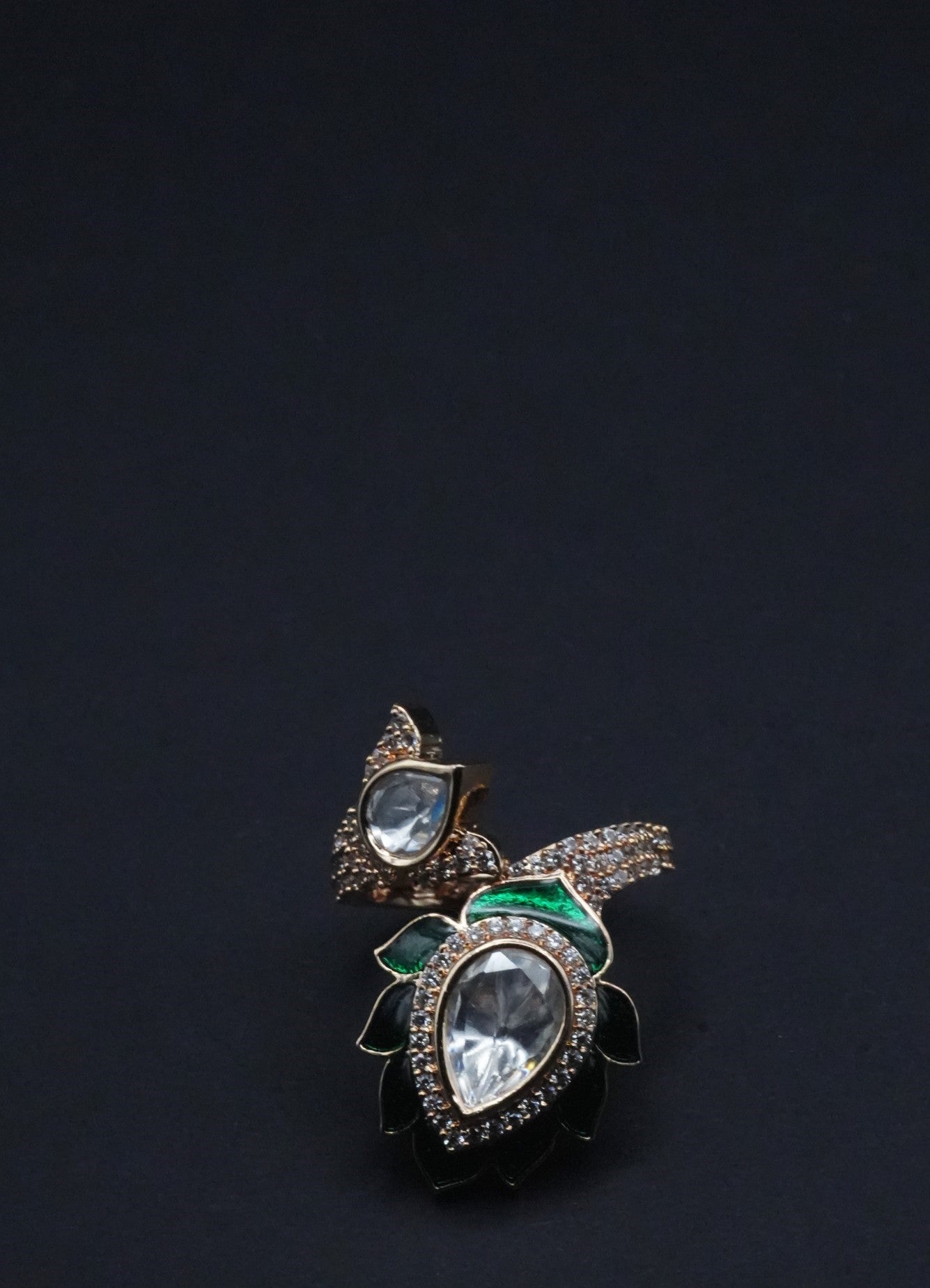 Stunning Green Accents with Clear stones Finger Ring