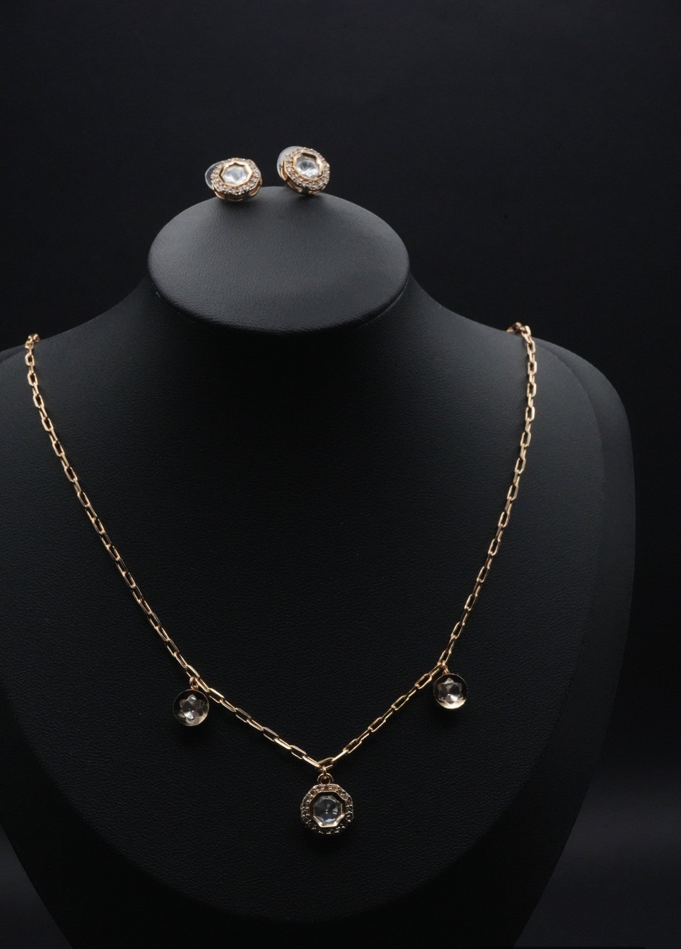 Stunning Delicate Gold chain Necklace with clear stone crystal