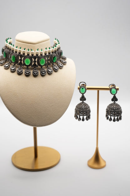 Traditional Green Gemstone and Pearl Jewelry Set