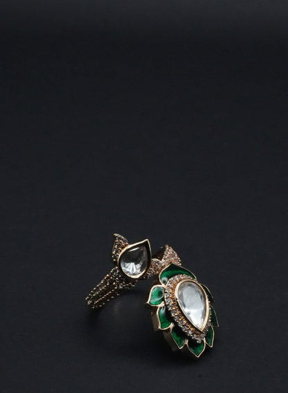 Stunning Green Accents with Clear stones Finger Ring